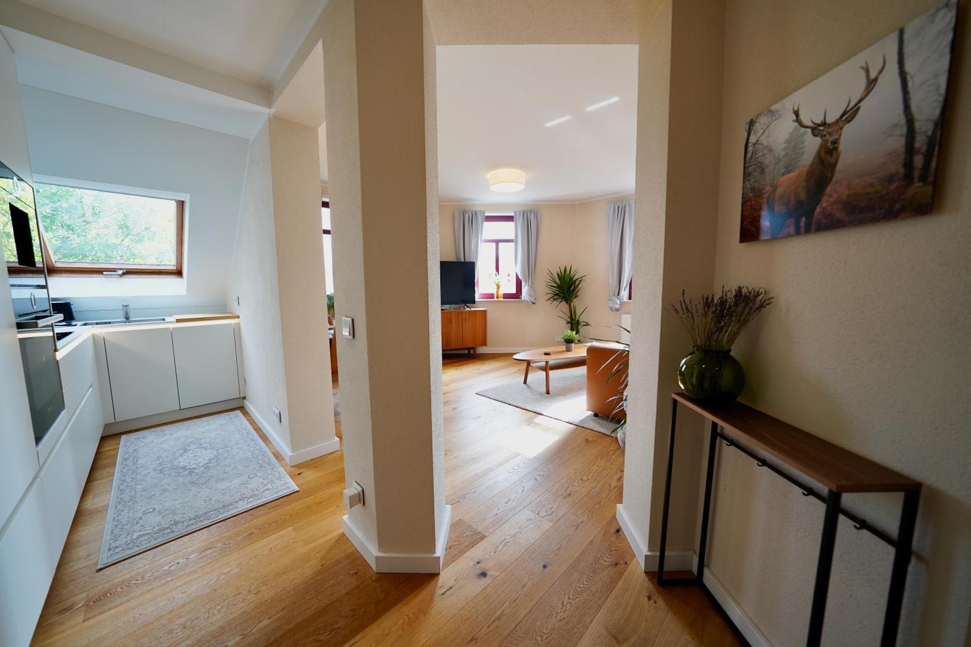 Edler Wohnraum Noble Stadtoase Mit Boxspringbett, Kaffeevollautomat & Parkplatz Zwickau Kültér fotó